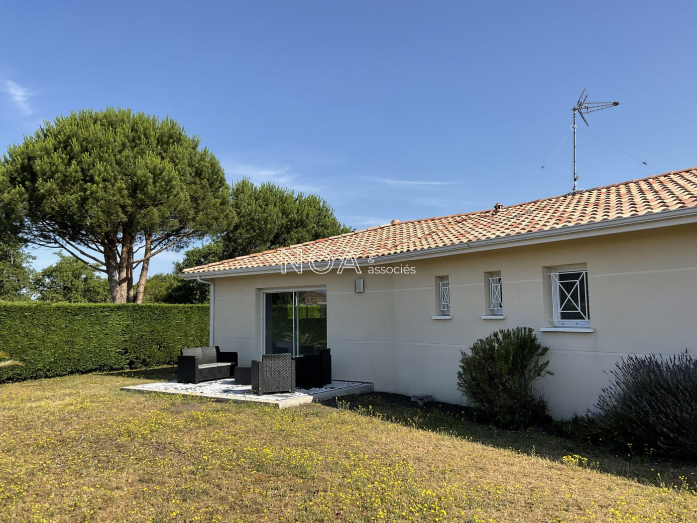 Maison de plain pied sur beau terrain