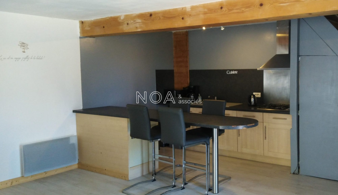 Immeuble comprenant 2 habitations