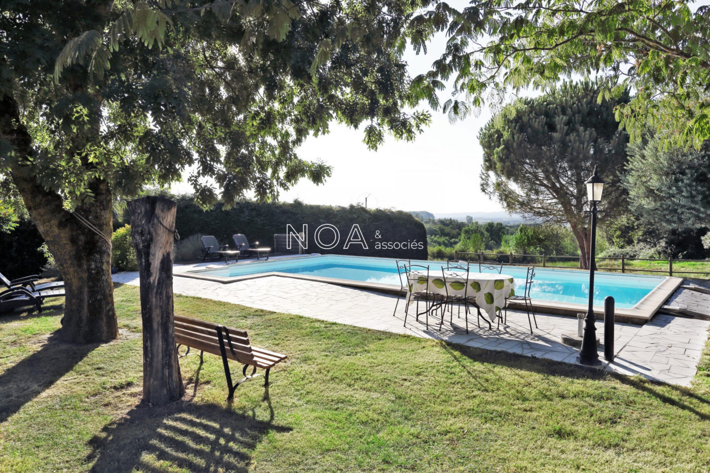 Maison avec piscine, vue sur les vignes Maison avec piscine, vue sur les vignes