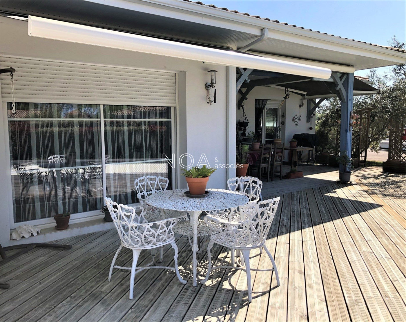 Maison contemporaine avec piscine