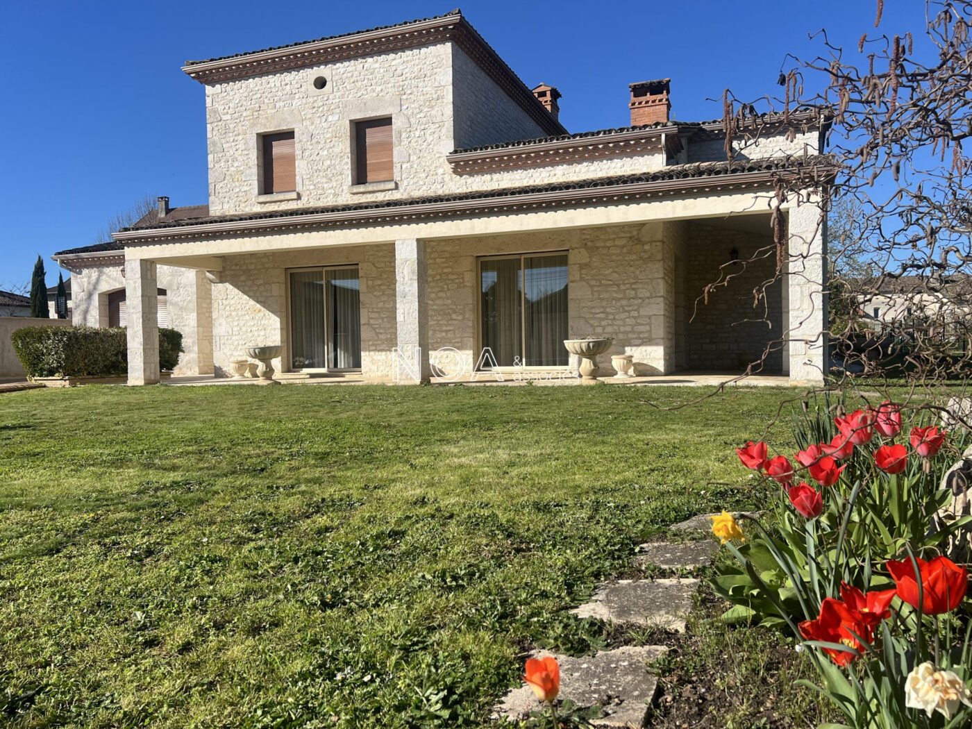 Maison traditionnelle en pierre